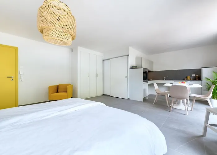 Appart hôtel Studio Les Sources *